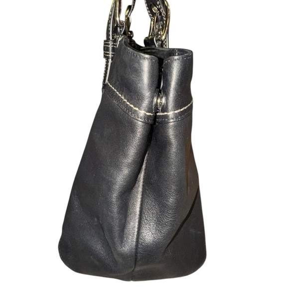 COACH Black Pleated Leather Soho Shoulder Bag F13732 – Y2K Vintage Elegance - Picture 3 of 12